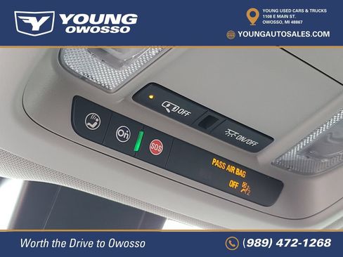 Certified 2023 GMC Terrain SLE w/ Driver Convenience Package FWD image 24