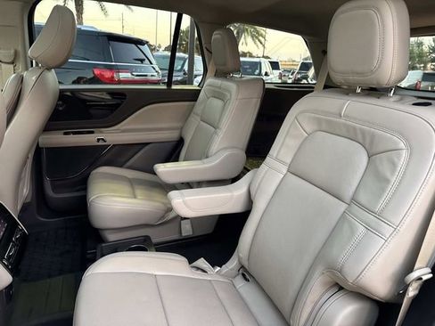 Used 2022 Lincoln Aviator Reserve w/ Elements Package Plus image 17