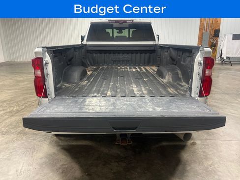 Used 2022 Chevrolet Silverado 3500 High Country w/ LPO, Hitch Package AWD/4WD image 11