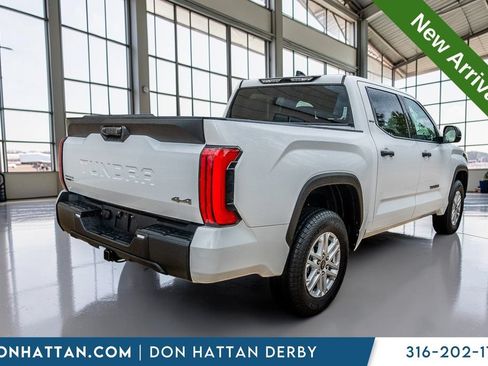 Used 2022 Toyota Tundra SR5 AWD/4WD image 29