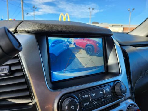 Used 2018 Chevrolet Tahoe LT image 15