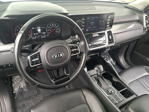 Used 2021 Kia Sorento S image 17