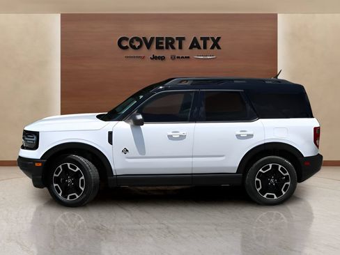 Used 2023 Ford Bronco Sport Outer Banks w/ Tech Package AWD/4WD image 2