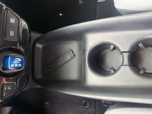 Used 2016 Toyota Prius Two FWD image 15