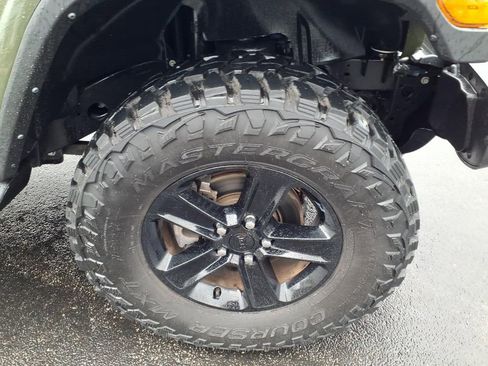 Used 2021 Jeep Wrangler Unlimited Sahara AWD/4WD image 23