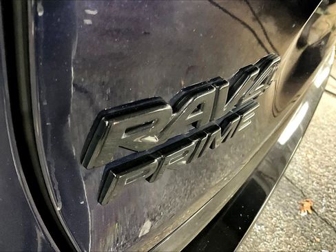 Used 2023 Toyota RAV4 XSE image 9