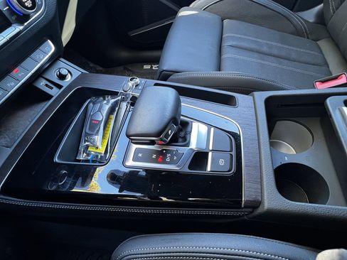 Used 2022 Audi Q5 2.0T Prestige image 28