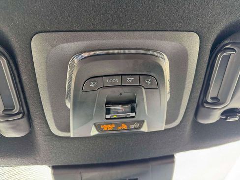 Used 2024 Toyota Corolla Cross AWD Hybrid image 29