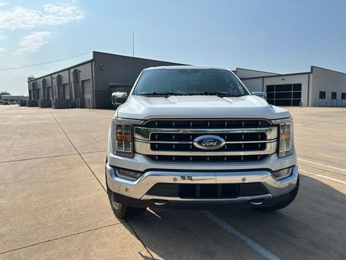 Used 2021 Ford F150 Lariat AWD/4WD image 2