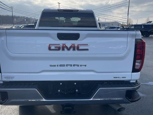 Used 2024 GMC Sierra 3500 SLE w/ SLE Convenience Package image 6