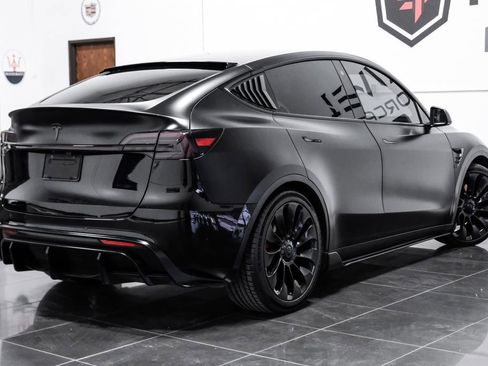 Used 2022 Tesla Model Y Performance AWD/4WD image 9