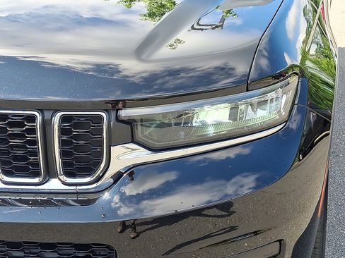 Used 2022 Jeep Grand Cherokee L Laredo w/ Luxury Tech Group I image 9