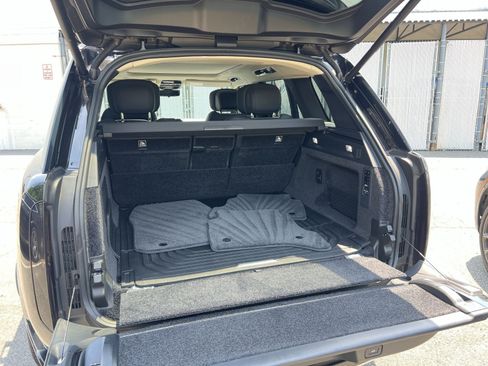 Used 2025 Land Rover Range Rover Autobiography AWD/4WD image 23