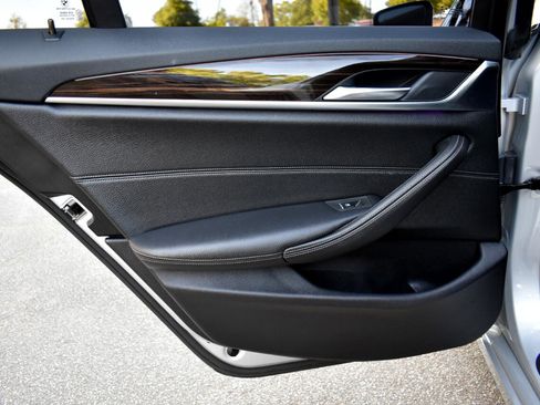 Used 2019 BMW 530i xDrive w/ Convenience Package image 33