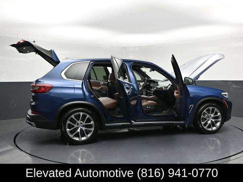 Used 2019 BMW X5 xDrive40i w/ Premium Package 2 AWD/4WD image 35
