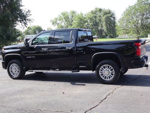 Used 2022 Chevrolet Silverado 3500 High Country w/ Safety Package II AWD/4WD image 8