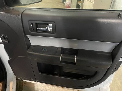 Used 2015 Ford Flex Limited w/ Limited Appearance Package image 23