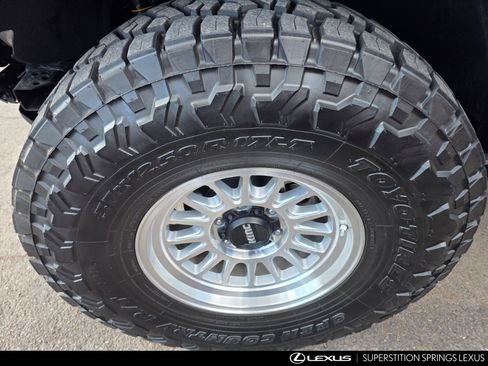 Used 2023 Ford Bronco Wildtrak AWD/4WD image 6