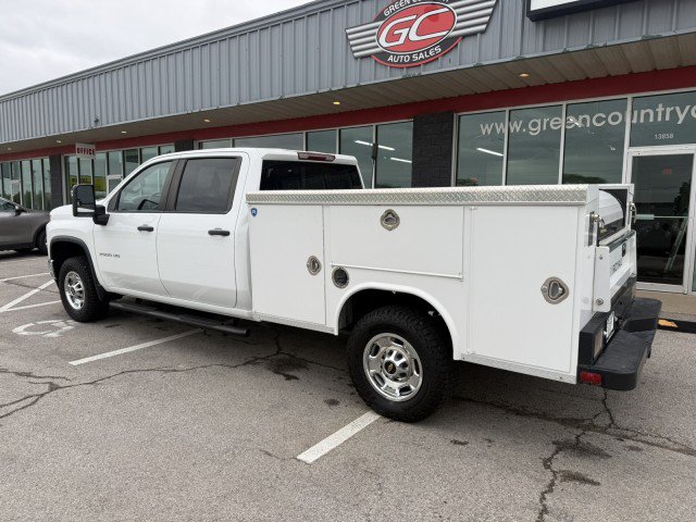Used 2023 Chevrolet Silverado 2500 W/T w/ WT Convenience Package AWD/4WD image 4