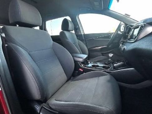 Used 2020 Kia Sorento LX image 10
