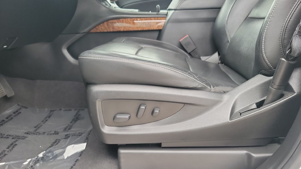 Used 2020 Chevrolet Tahoe Premier AWD/4WD image 15