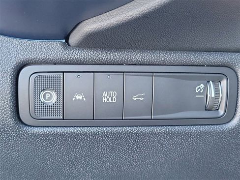 New 2026 Chevrolet Equinox EV LT image 13