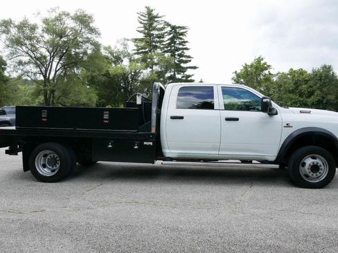 Used 2024 RAM 5500 Tradesman w/ Chrome Appearance Group AWD/4WD image 5