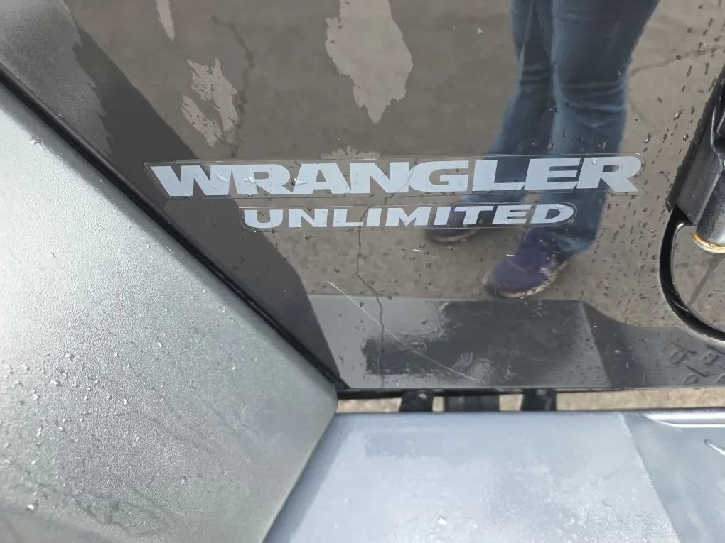 Used 2017 Jeep Wrangler Unlimited Sport AWD/4WD image 16