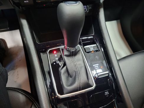 New 2026 Jeep Compass Latitude AWD/4WD image 17