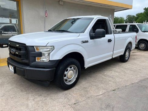Used 2017 Ford F150 XL w/ Equipment Group 101A Mid RWD image 3