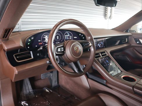 Used 2021 Porsche Taycan 4S image 4