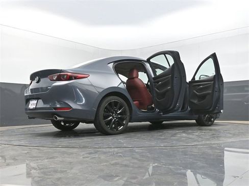 Used 2024 MAZDA MAZDA3 s image 57