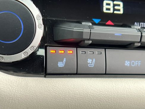 Used 2023 Toyota Tundra Capstone image 30