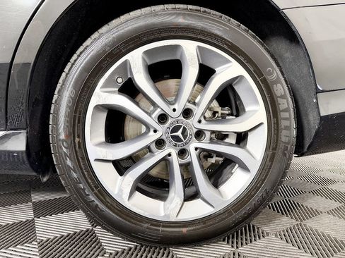Used 2017 Mercedes-Benz C 300 4MATIC Sedan image 24