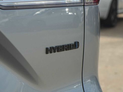 Used 2024 Toyota Corolla Cross S image 8