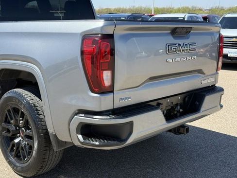 Used 2023 GMC Sierra 1500 Elevation image 17
