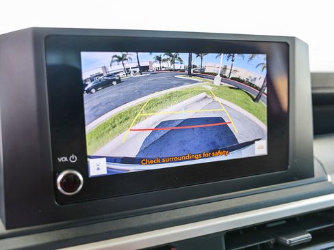 Certified 2024 Toyota Tacoma SR image 14