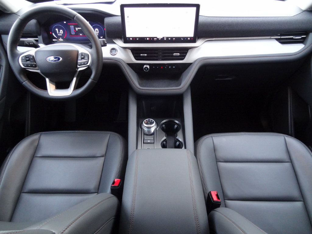 Used 2026 Ford Explorer Active w/ Active Comfort Package AWD/4WD image 15