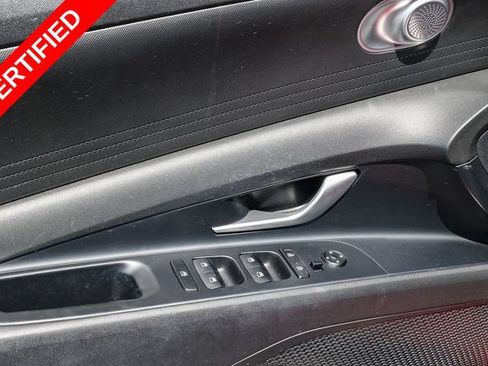 Certified 2022 Hyundai Elantra SEL FWD image 23