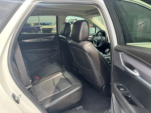 Used 2018 Cadillac XT5 Premium Luxury AWD/4WD image 12