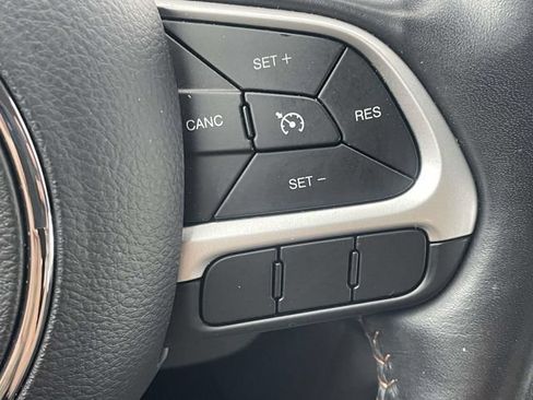 Used 2019 Jeep Compass Latitude w/ Cold Weather Group AWD/4WD image 23