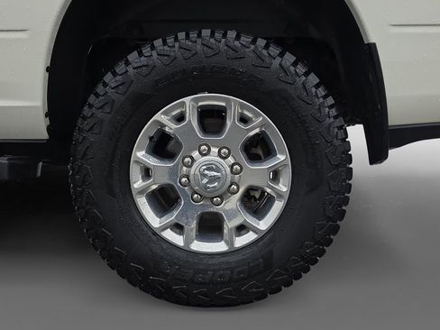 Used 2024 RAM 3500 Laramie image 8