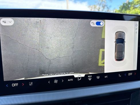 New 2026 Ford Explorer Platinum image 26