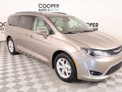 Used 2017 Chrysler Pacifica Touring-L Plus