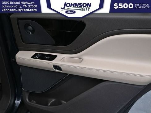 Used 2023 Lincoln Aviator Reserve w/ Equipment Group 201A AWD/4WD image 16