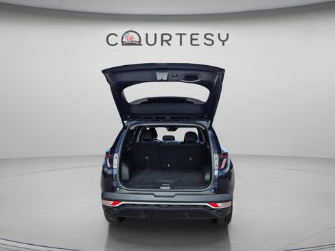 Certified 2022 Hyundai Tucson SEL AWD/4WD image 9
