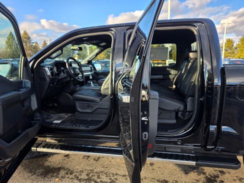 New 2025 Ford F150 Lariat w/ Equipment Group 501A Mid image 10