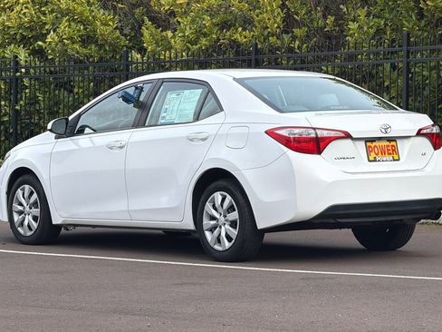 Used 2014 Toyota Corolla LE image 6