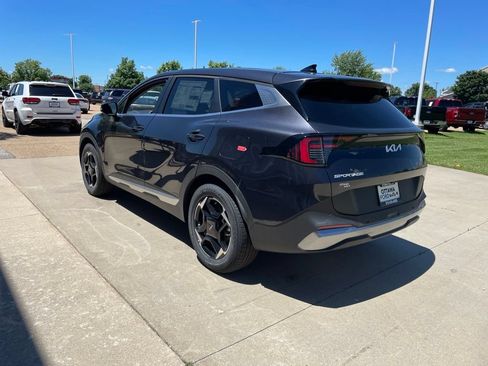 New 2026 Kia Sportage EX FWD image 7