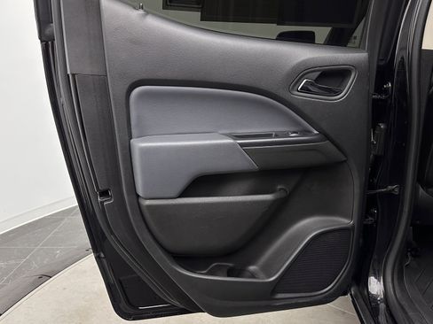 Used 2020 Chevrolet Colorado Z71 image 26